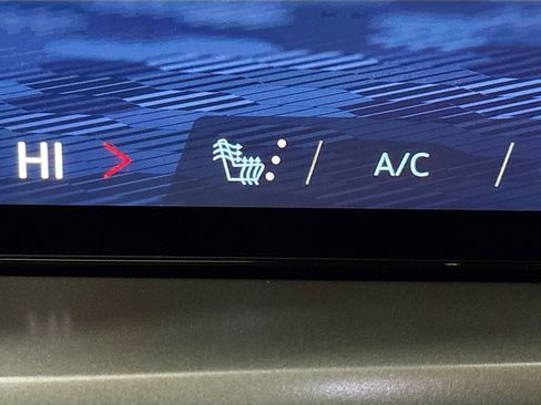 New 2026 Chevrolet Traverse LT w/ Driver Confidence Package image 23