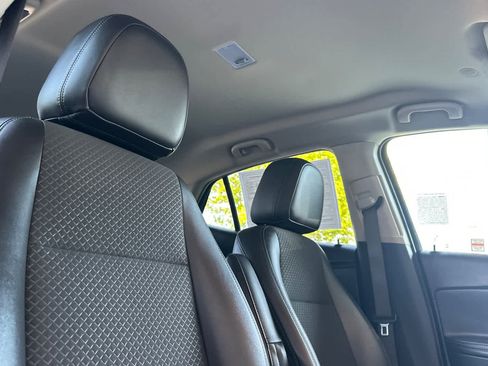 Used 2021 Buick Encore Preferred w/ Safety Package image 18