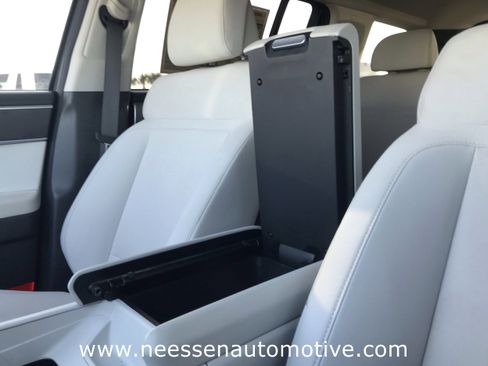 Used 2024 Hyundai Santa Fe SE image 30