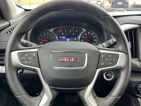 Used 2023 GMC Terrain SLE image 15