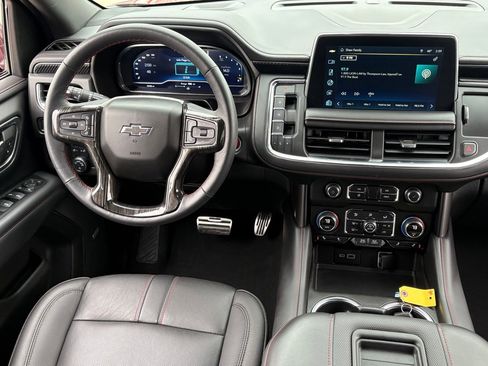 Used 2022 Chevrolet Suburban RST w/ Luxury Package image 12