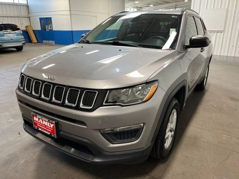 Used 2018 Jeep Compass Sport AWD/4WD image 7