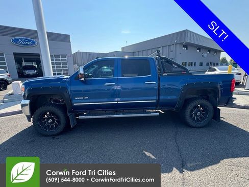 Used 2018 GMC Sierra 3500 SLT w/ Suspension Package, Off-Road AWD/4WD image 5