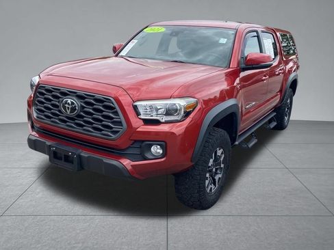 Used 2021 Toyota Tacoma TRD Off-Road w/ Technology Package RWD image 2