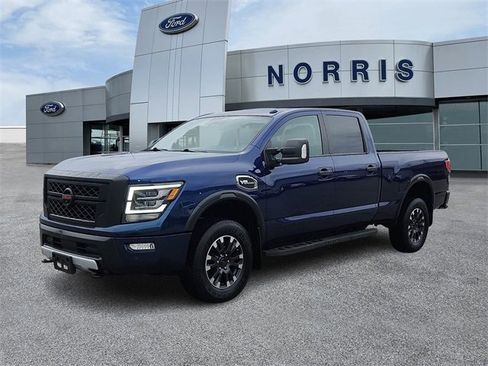 Used 2021 Nissan Titan PRO-4X w/ Pro-4x Convenience Package image 2