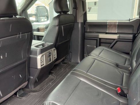 Used 2017 Ford F250 Lariat w/ Chrome Package image 11