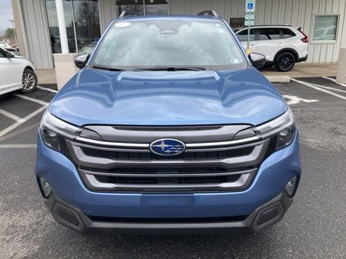 Used 2025 Subaru Forester Limited AWD/4WD image 8