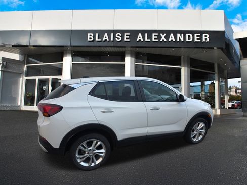 Used 2023 Buick Encore GX Preferred w/ Cold Weather Comfort Package image 4