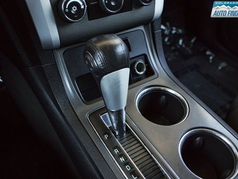 Used 2012 Chevrolet Traverse LT image 18