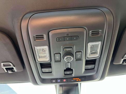 Certified 2022 GMC Yukon Denali AWD/4WD image 37