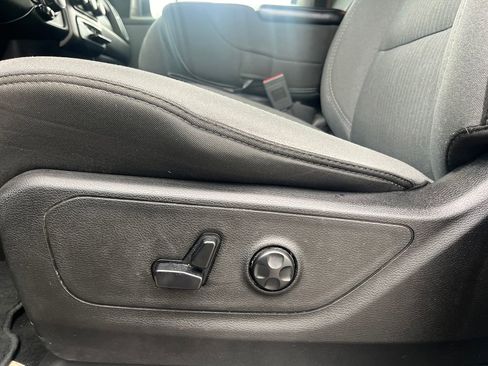 Used 2019 RAM 1500 Big Horn AWD/4WD image 18
