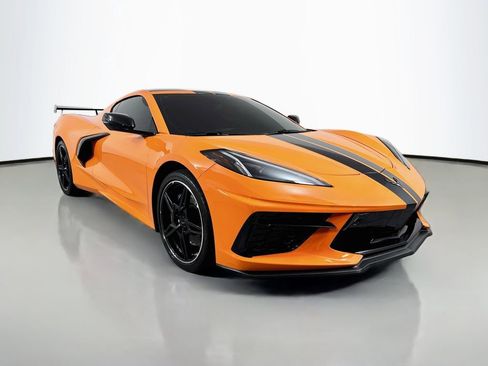 Used 2022 Chevrolet Corvette Stingray Premium Cpe w/ Z51 Performance Package RWD image 3