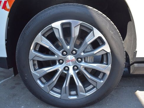 Used 2022 GMC Yukon XL Denali image 34