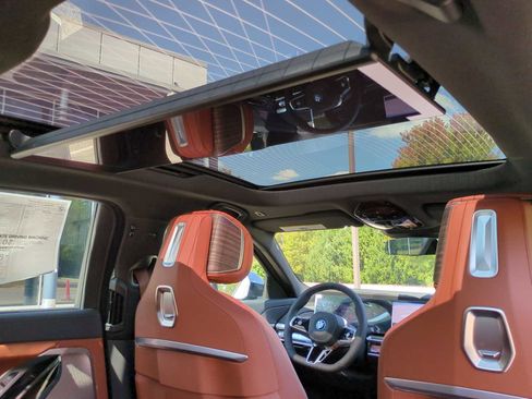 New 2026 BMW i7 xDrive60 image 22