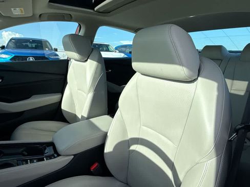 Used 2023 Honda Accord Touring image 14