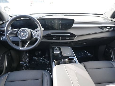 Used 2025 Buick Enclave Preferred image 25