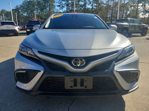 Certified 2022 Toyota Camry SE image 10