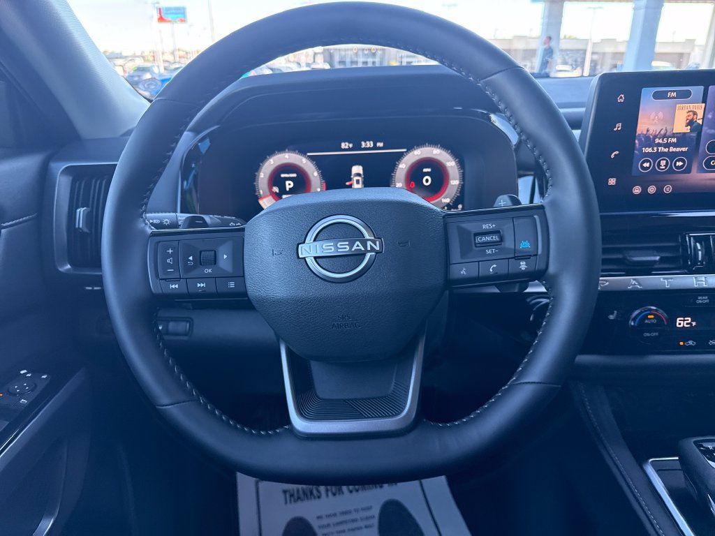 Used 2026 Nissan Pathfinder SL FWD image 23