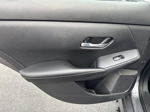 Used 2021 Nissan Sentra SV FWD image 12