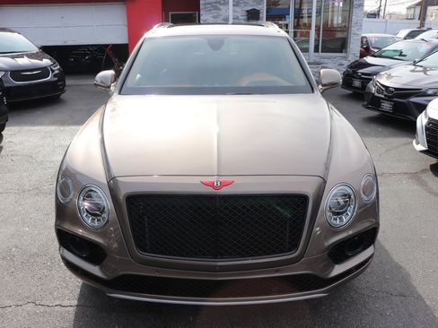 Used 2017 Bentley Bentayga image 9