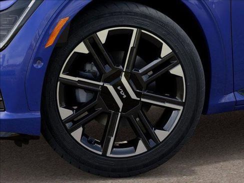 New 2025 Kia EV6 GT-Line image 9