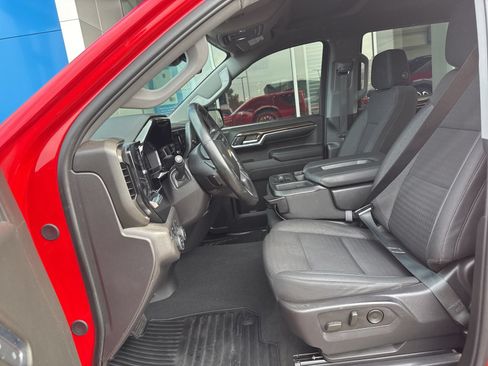 Used 2024 Chevrolet Silverado 1500 LT AWD/4WD image 19