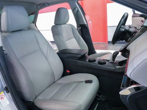 Used 2018 Toyota Avalon XLE Premium FWD image 25