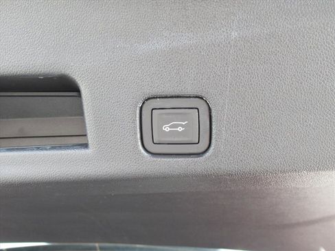 Used 2025 Buick Enclave Avenir w/ Super Cruise Package image 38