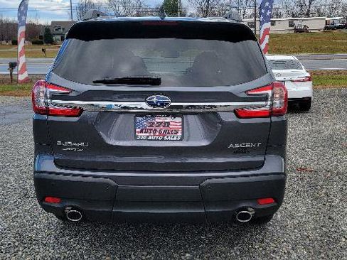 Used 2025 Subaru Ascent Premium image 4
