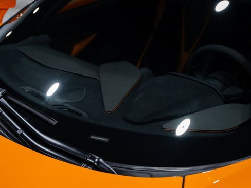 Used 2018 McLaren 720S Performance image 57