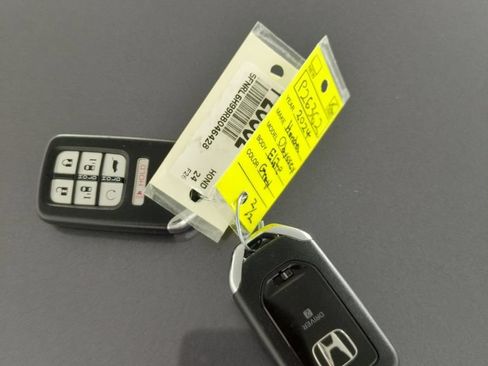 Certified 2024 Honda Odyssey Elite image 32