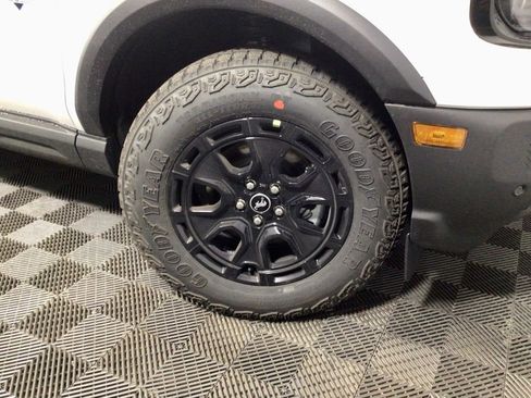 New 2025 Ford Bronco Sport Outer Banks w/ Sasquatch Outer Banks Package image 38