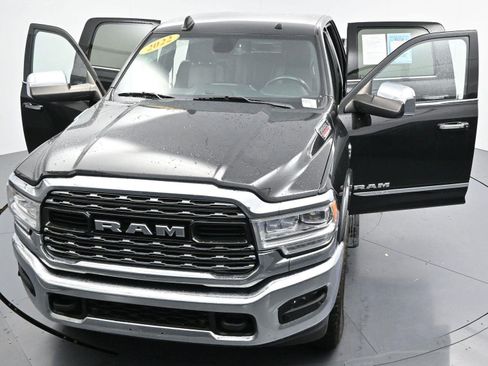 Used 2022 RAM 3500 Limited AWD/4WD image 41