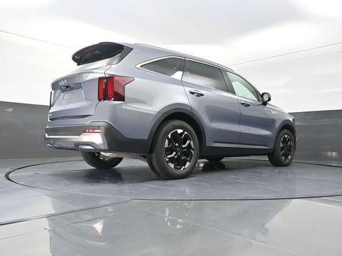 Used 2024 Kia Sorento S FWD image 36
