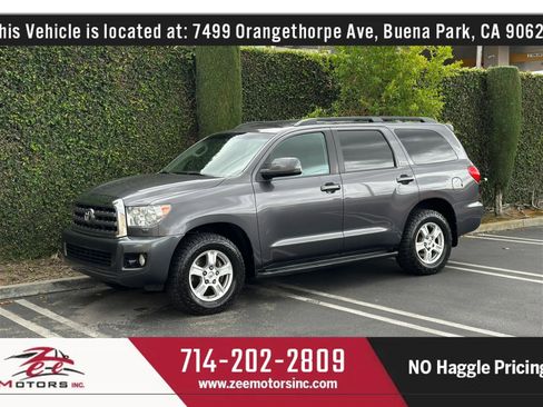 Used 2015 Toyota Sequoia SR5 w/ Premium Package AWD/4WD image 11