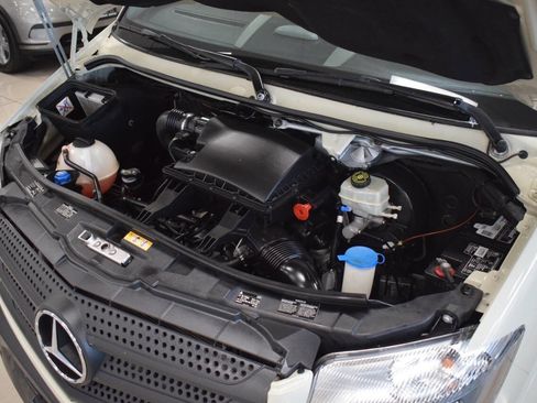 Used 2017 Mercedes-Benz Sprinter 2500 image 53