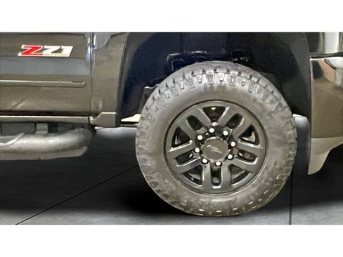 Used 2018 Chevrolet Silverado 2500 LTZ w/ Duramax Plus Package AWD/4WD image 19