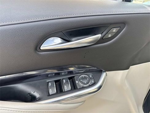 Used 2019 Cadillac XT4 Luxury w/ Trailering Package image 16