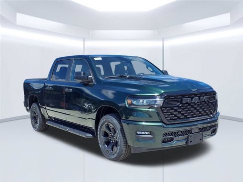 New 2026 RAM 1500 Express AWD/4WD image 24