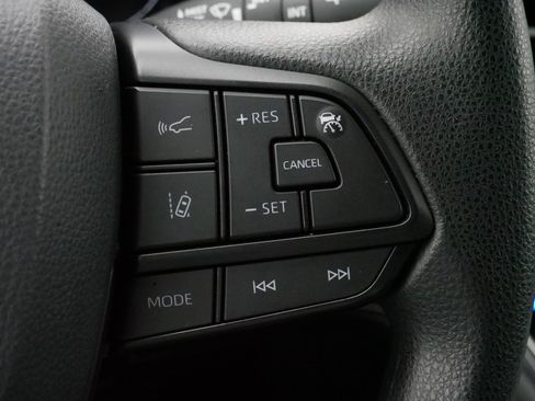 Used 2025 Toyota Sienna LE image 25