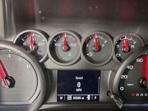 Used 2022 Chevrolet Silverado 1500 Custom image 14