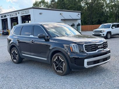 Used 2025 Kia Telluride S