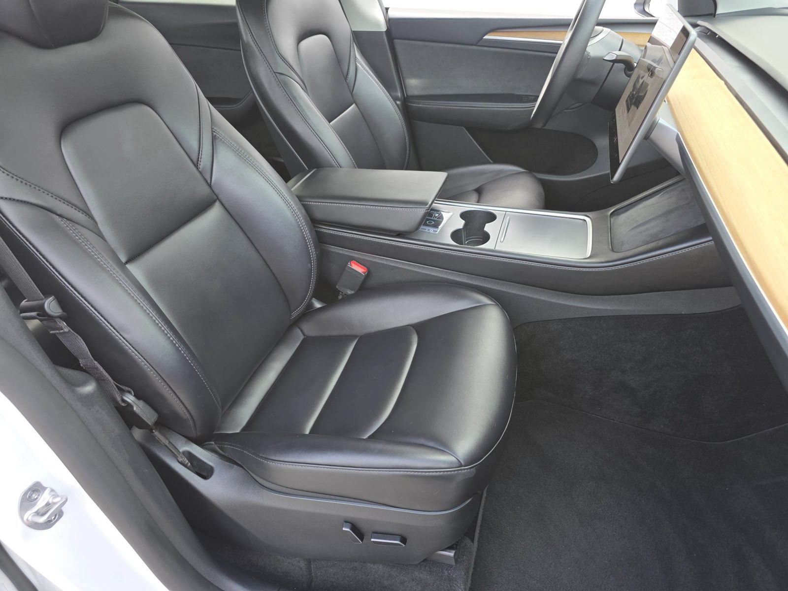 Used 2023 Tesla Model Y Long Range AWD/4WD image 30