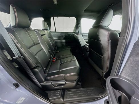 Certified 2025 Honda Passport TrailSport image 6