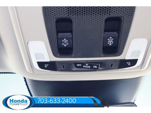 New 2025 Honda Pilot Touring image 15