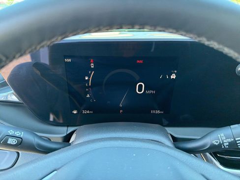 Used 2024 Buick Envista Sport Touring w/ Convenience I Package FWD image 17