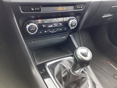 Used 2014 MAZDA MAZDA3 i Grand Touring image 21