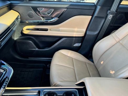 Used 2023 Lincoln Corsair Reserve w/ Equipment Group 201A image 14