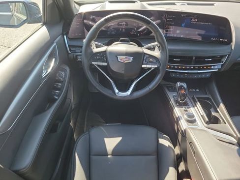 Used 2025 Cadillac CT5 Premium Luxury RWD image 8