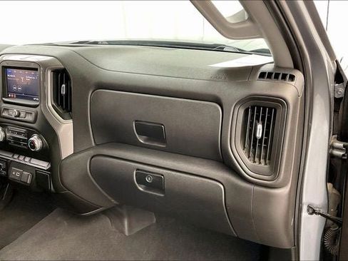 Used 2021 GMC Sierra 1500 4x4 Crew Cab w/ Sierra Value Package image 17